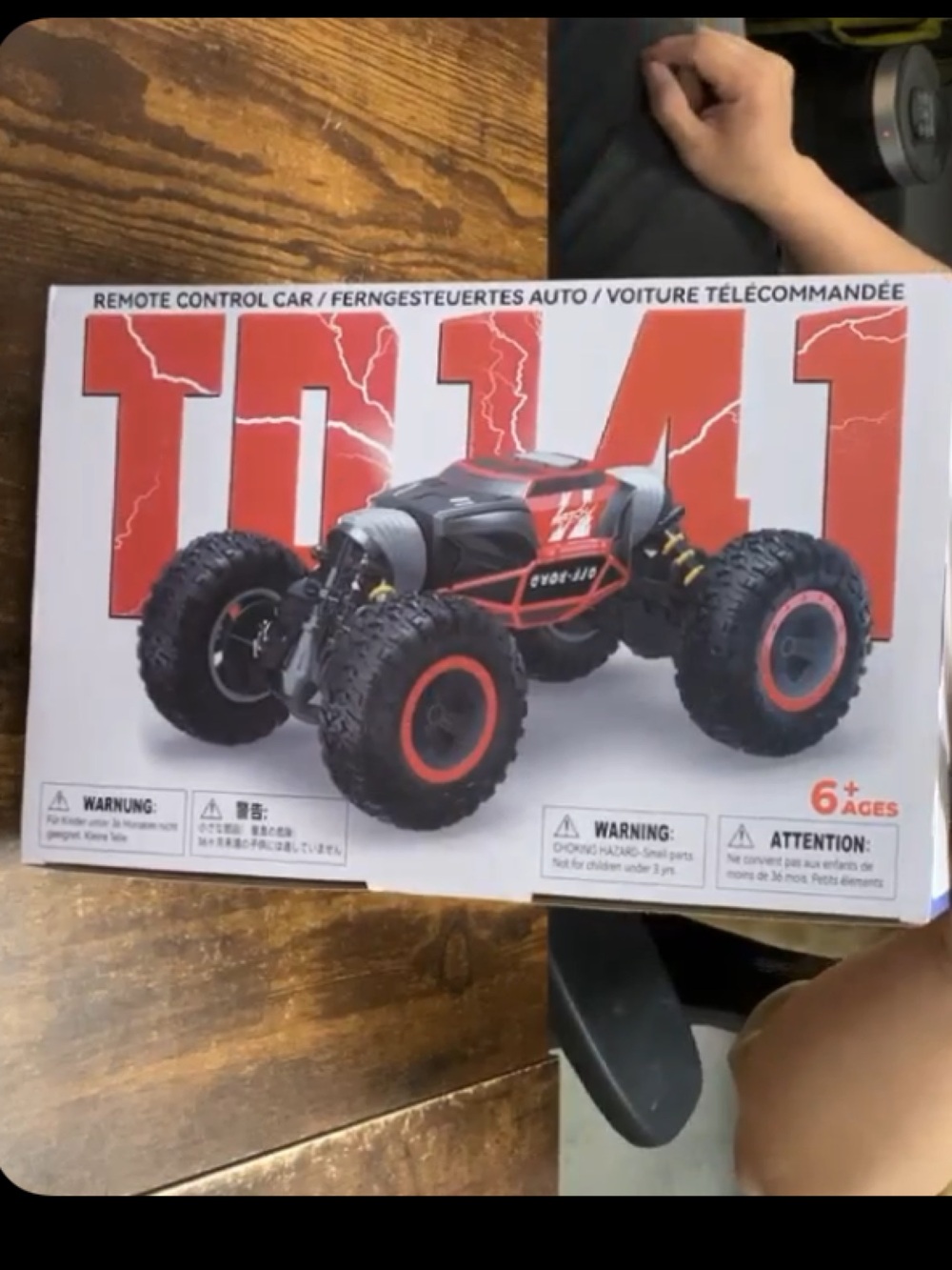 BEZGAR TD141 1:14 Scale Remote Control Car. Stunt Car - Red/Black Kids RC Truck